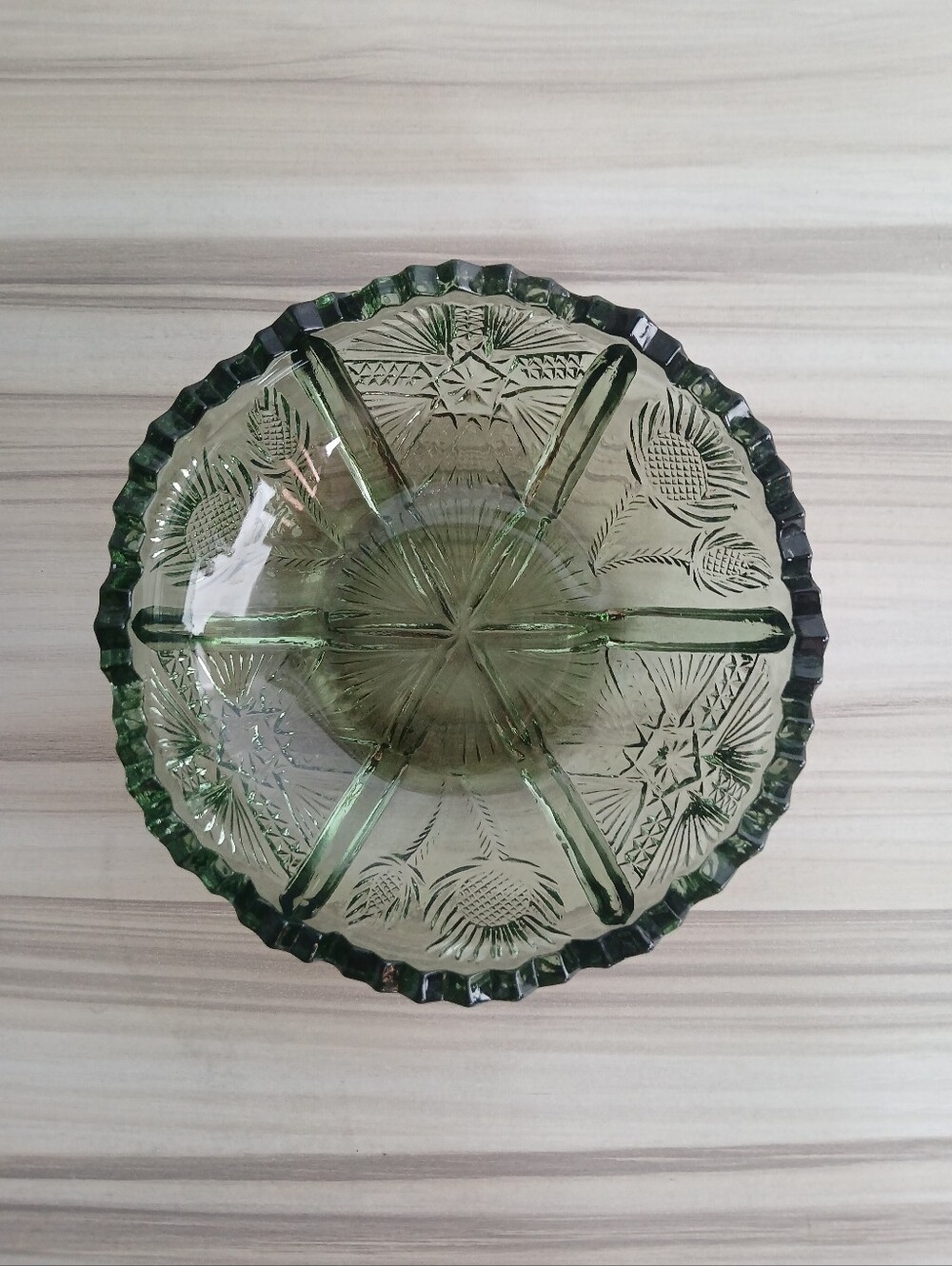Antique John B Higbee Glass Co Pressed Green Glass Berry Bowl Thistle 4.25” EAPG